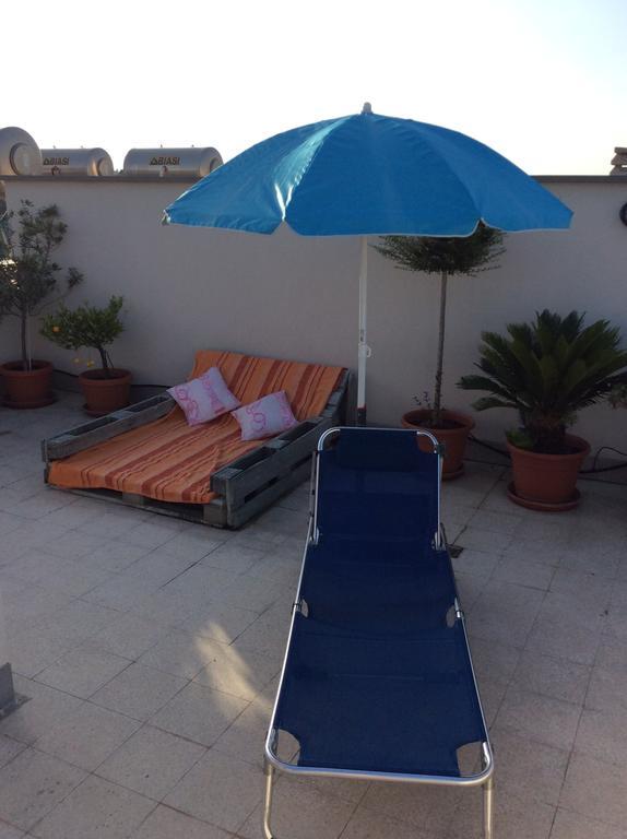 Dolce Casa Di Elena Apartment Nettuno Luaran gambar